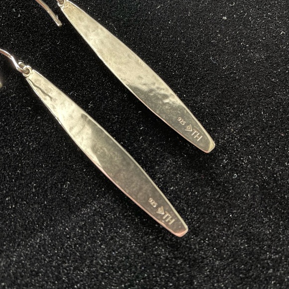 SOLD Silpada Sterling Silver Vertical Radiance Earrings W3319 - Picture 3 of 3